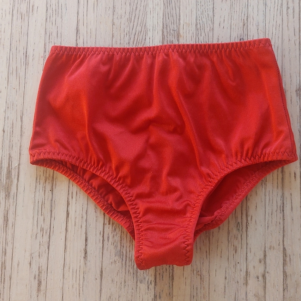 iHeartRaves~ Red booty shorts ☆ Size Small
